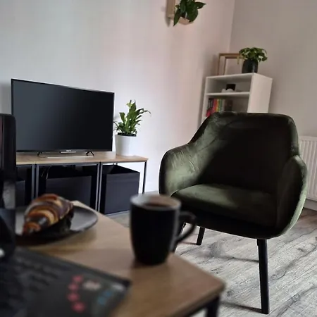 Spot - 70m2 Modern Apartment, Free Parking, Near Magnolia And Center 公寓 *