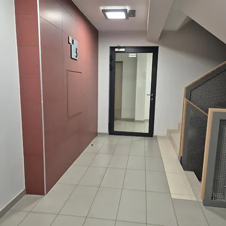 Spot - 70m2 Modern Apartment, Free Parking, Near Magnolia And Center Breslavia