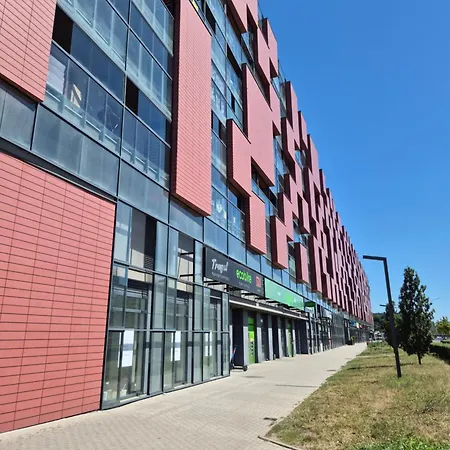 Spot - 70m2 Modern Apartment, Free Parking, Near Magnolia And Center * Breslavia